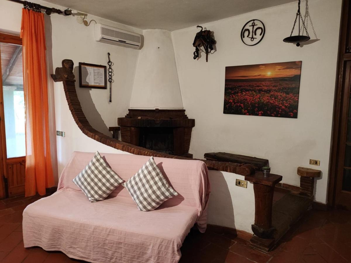 Agriturismo Podere Cherzo チニジャーノ エクステリア 写真