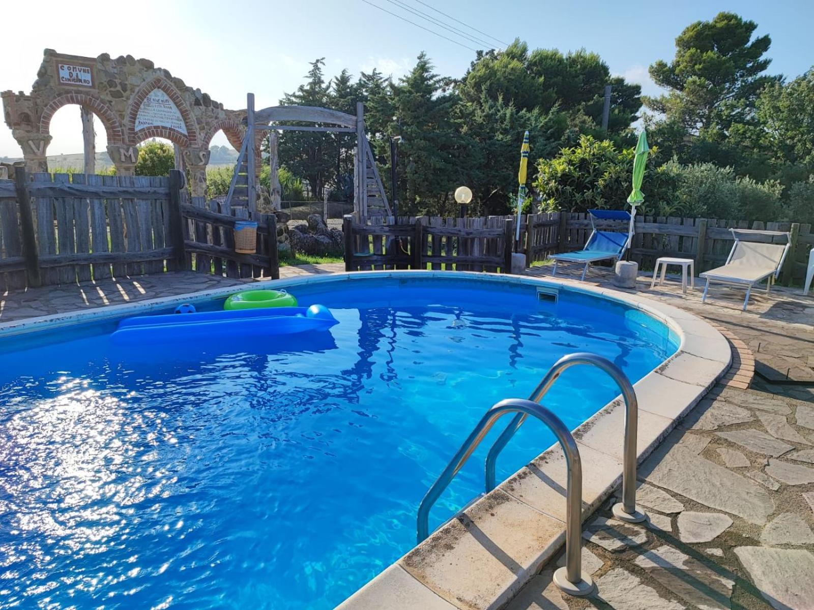 Agriturismo Podere Cherzo チニジャーノ エクステリア 写真
