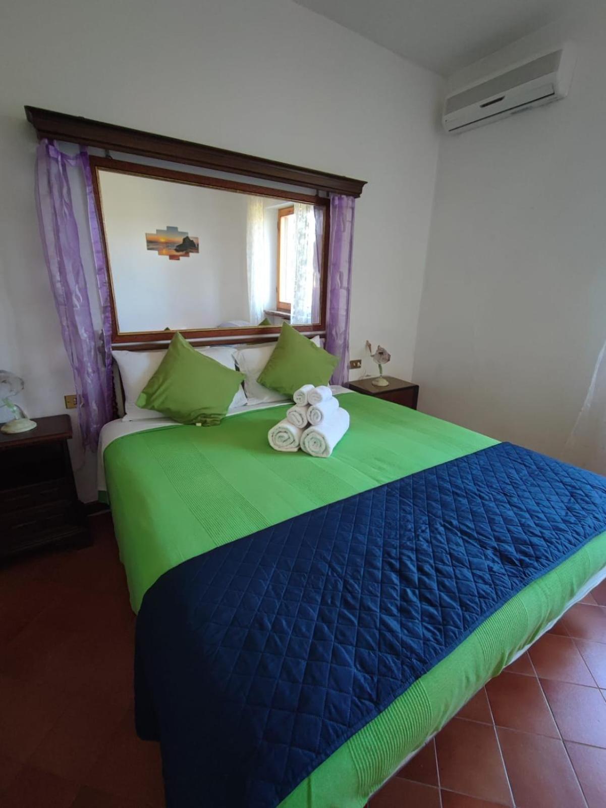 Agriturismo Podere Cherzo チニジャーノ エクステリア 写真